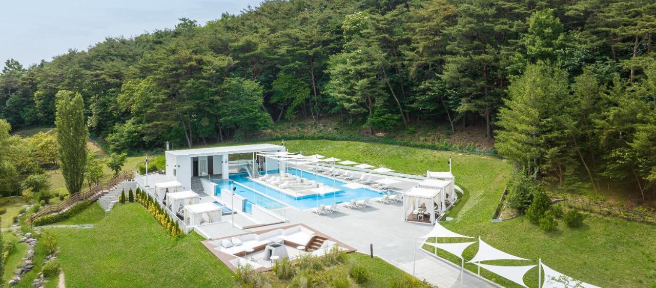 โรงแรมเดอะสวีทส์ นัมวอน Namwon ภายนอก รูปภาพ