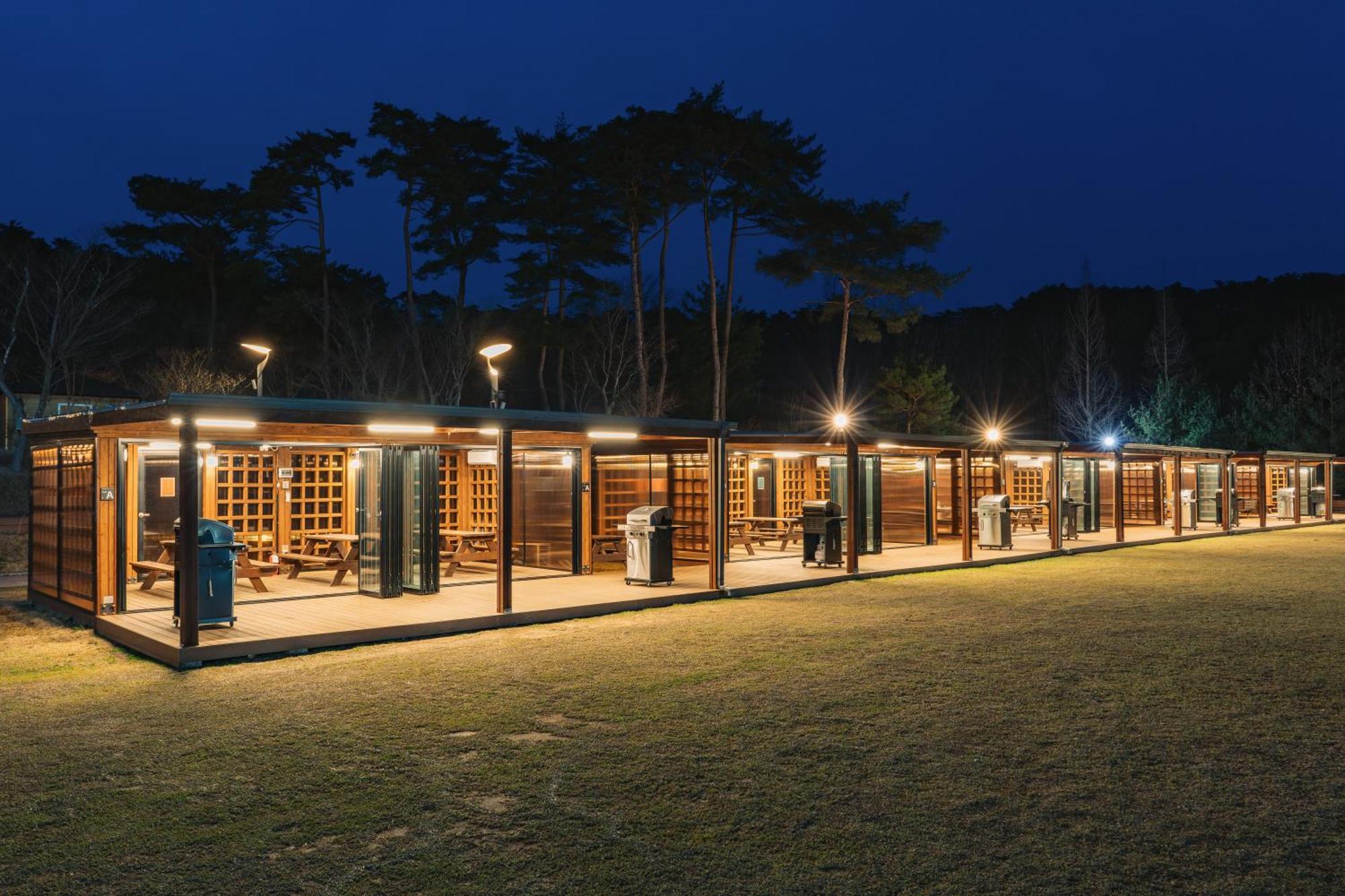 โรงแรมเดอะสวีทส์ นัมวอน Namwon ภายนอก รูปภาพ