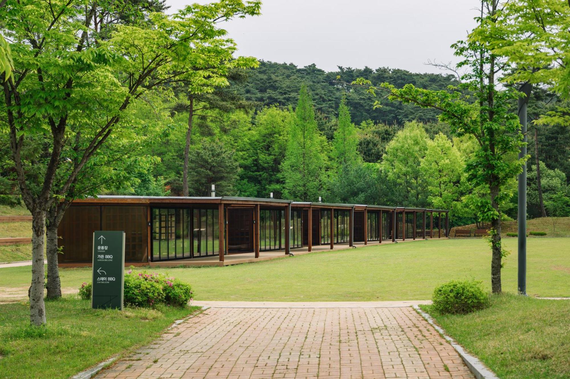 โรงแรมเดอะสวีทส์ นัมวอน Namwon ภายนอก รูปภาพ