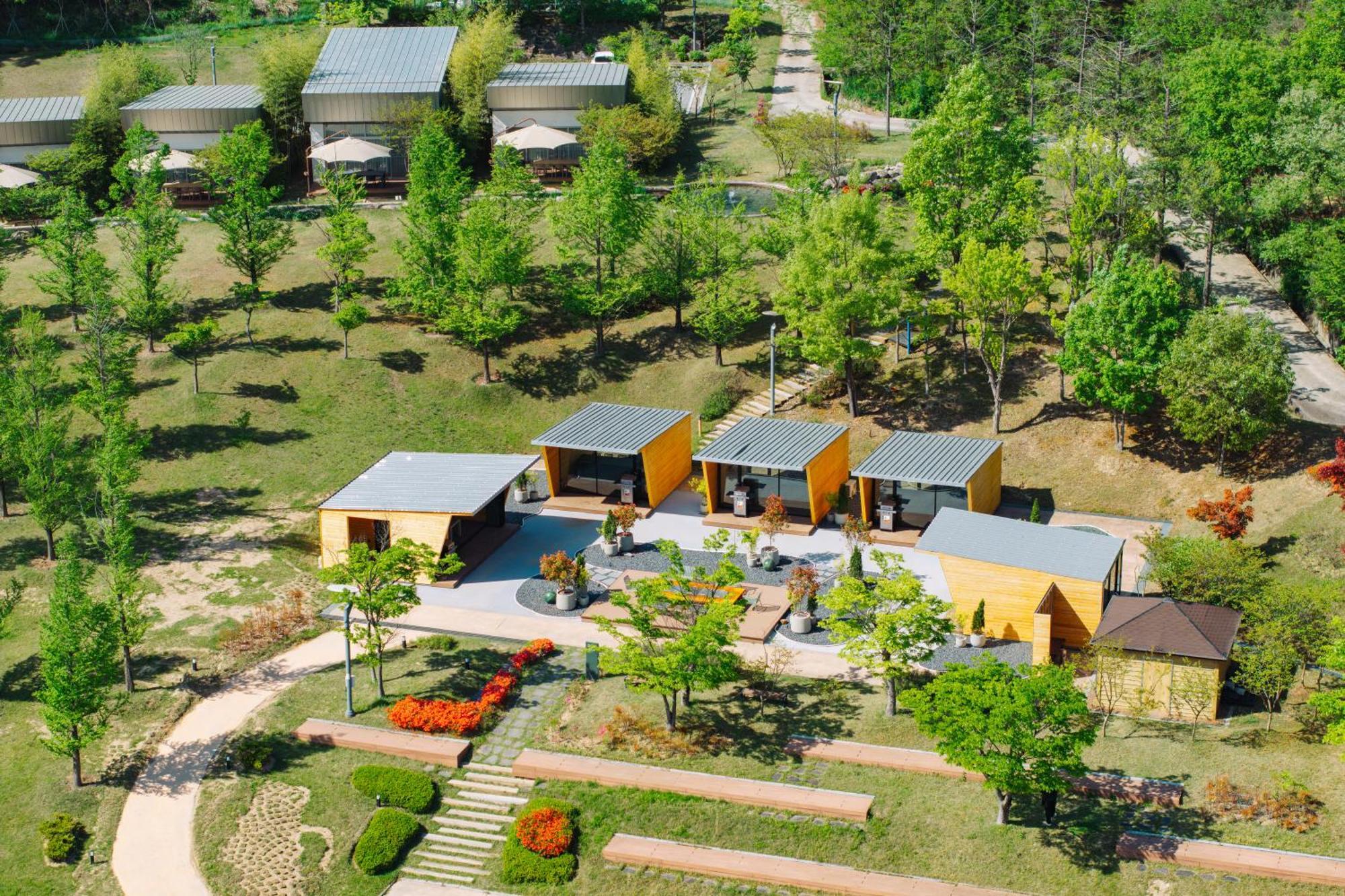 โรงแรมเดอะสวีทส์ นัมวอน Namwon ภายนอก รูปภาพ